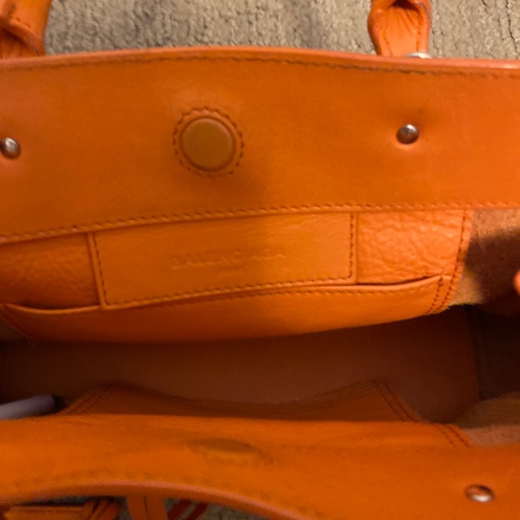 Balenciaga crossbody - Picture 2 of 3